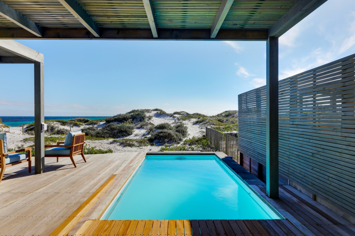 blue-ocean-beach-house-29-1140x760